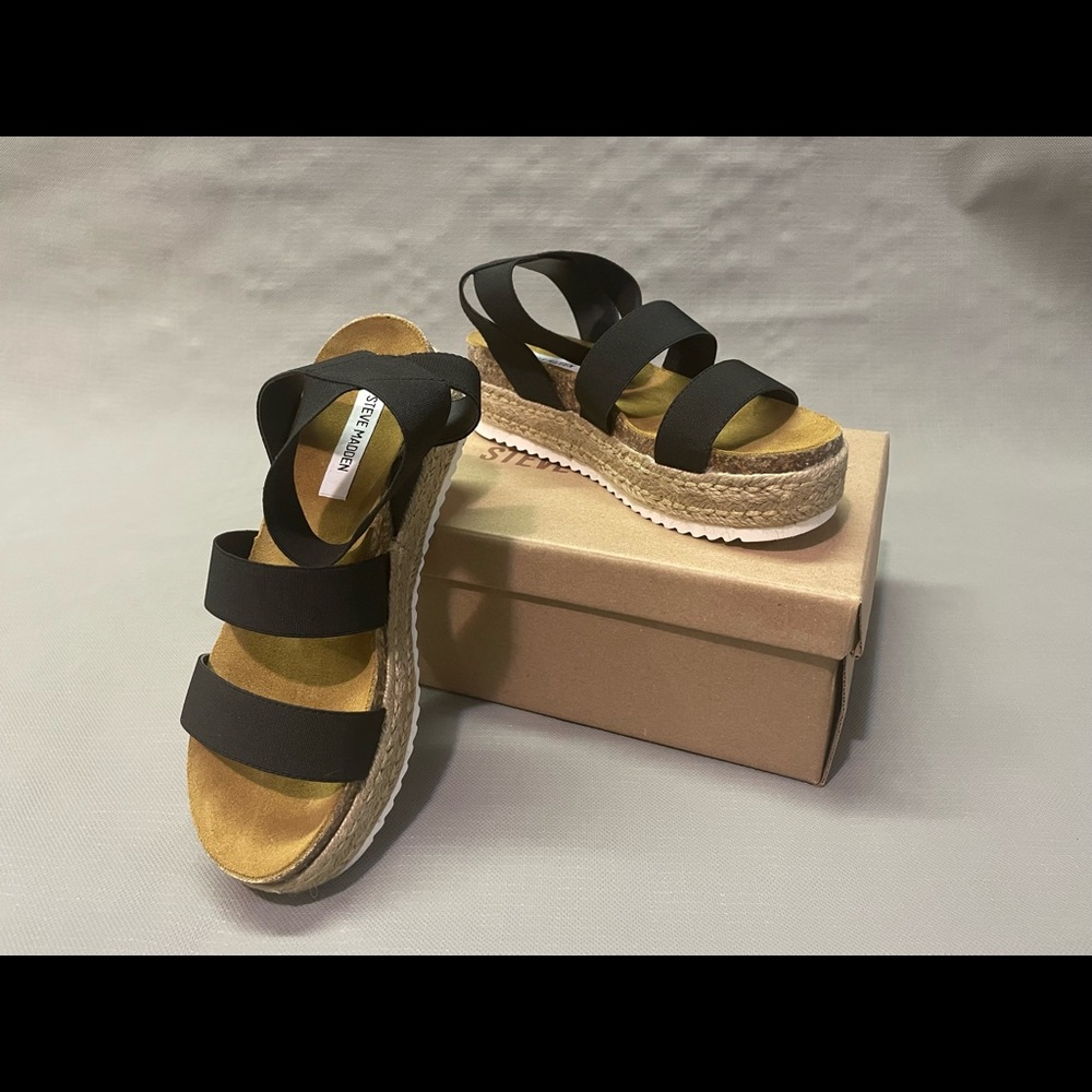 BNWT Women’s Size 10 STEVE MADDEN- Kimmie Black